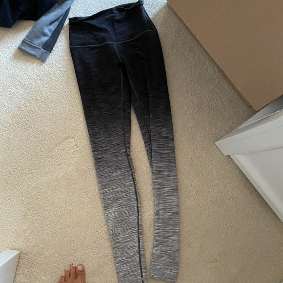 Lululemon High-Rise Wunder Gradient Leggings - Picture 7 of 8